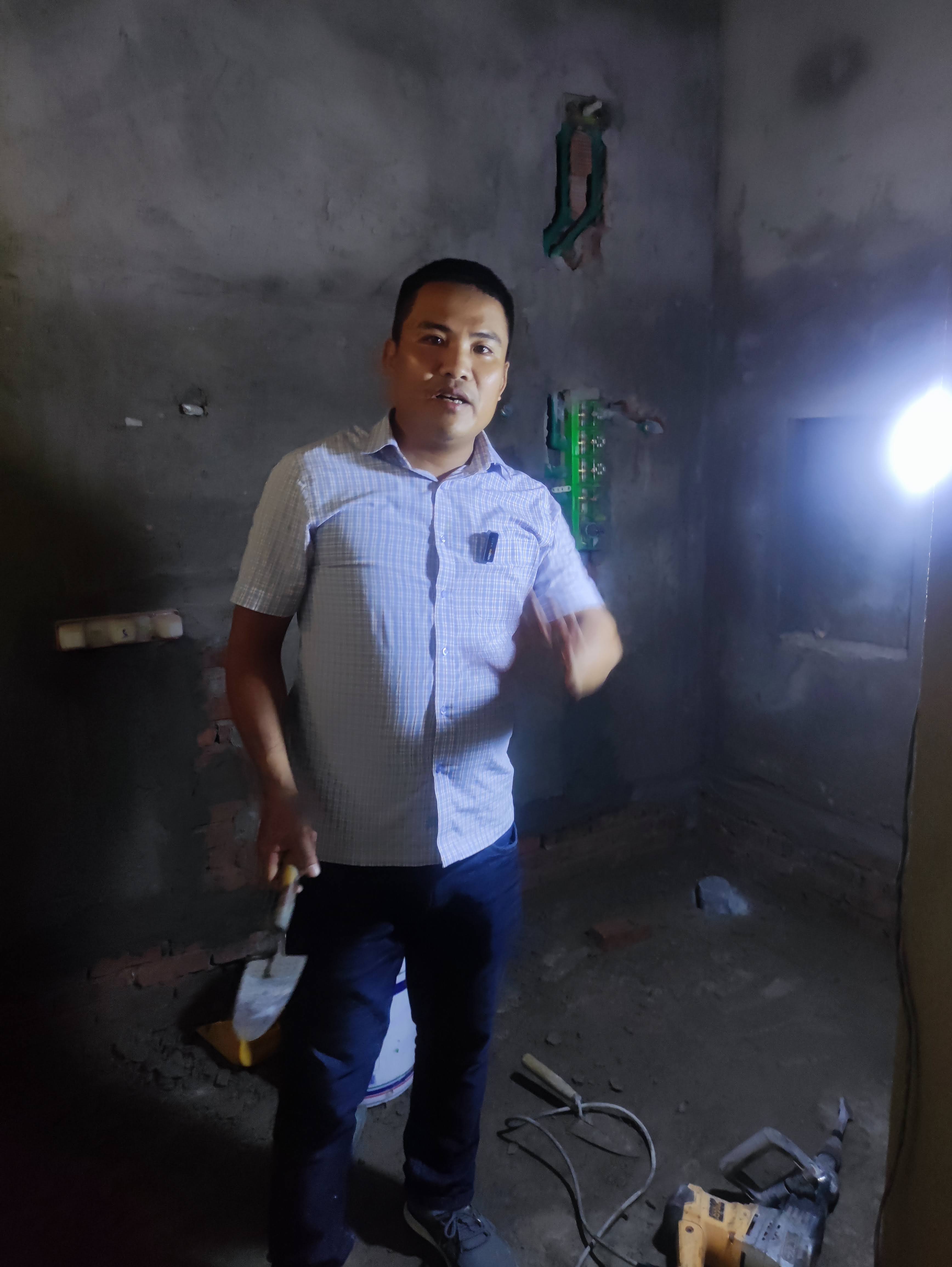 Chống thấm sàn mái, tường, WC cho siêu biệt thự 50 tỷ của đại gia mỳ quảng tại Đà Nẵng