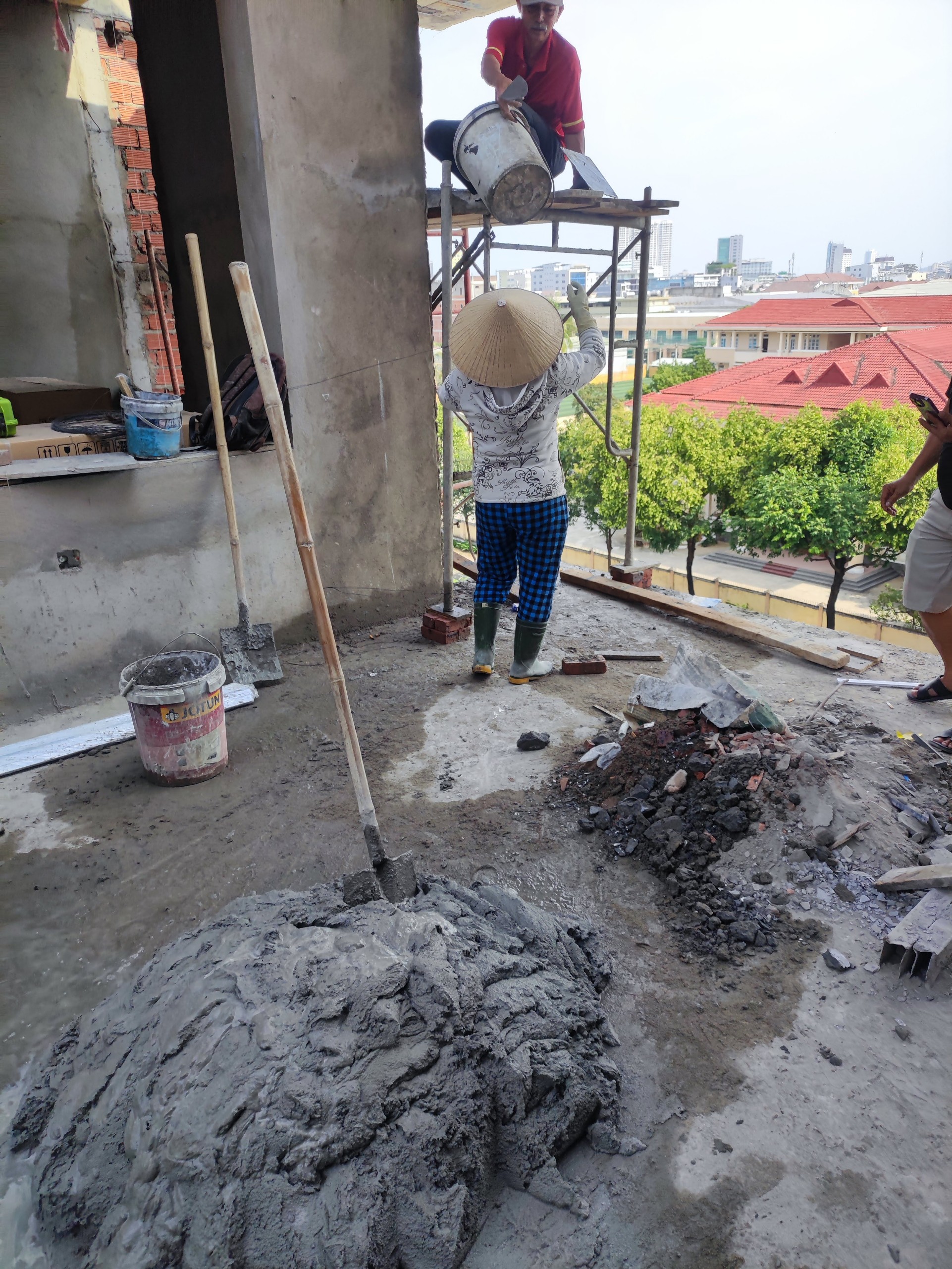 CHỐNG THẤM TƯỜNG NGOẠI THẤT CHO BIỆT THỰ 30 TỶ CỦA ĐẠI GIA ĐÀ NẴNG