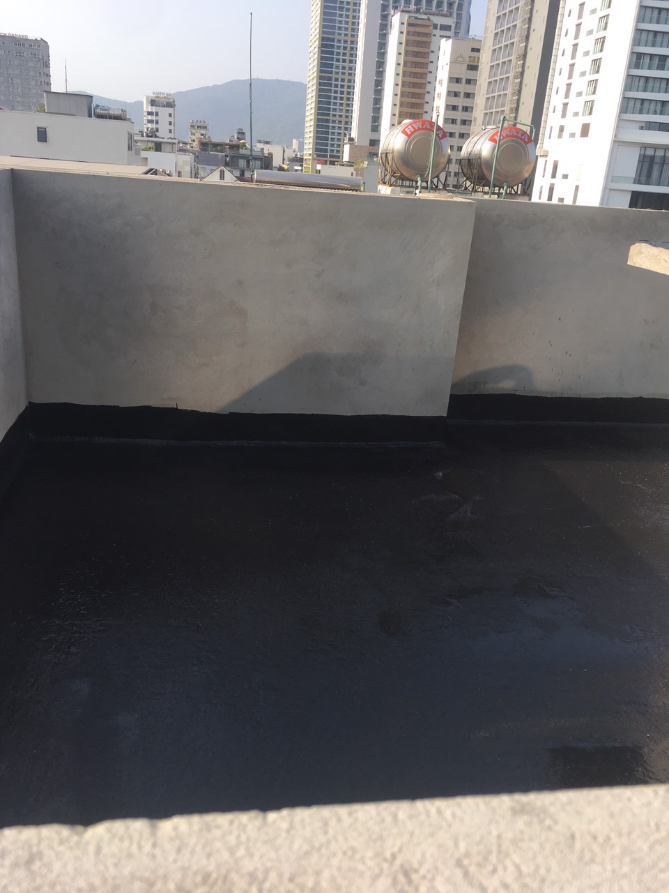 Chống thấm sàn mái Polyurethane siêu đàn hôi UP-144 biệt thự đường Võ Nghĩa tại Đà Nẵng