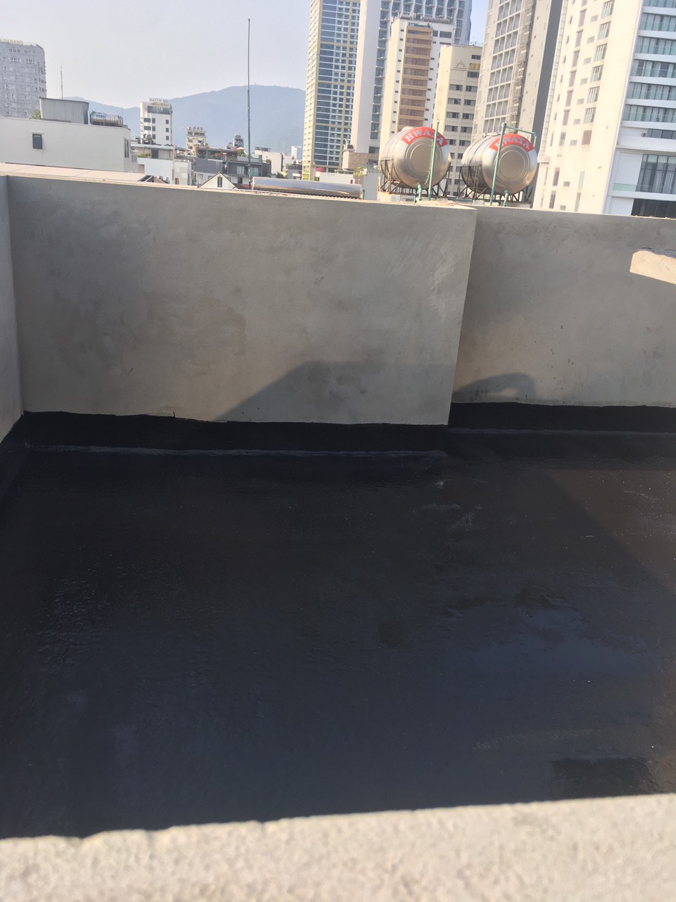 Chống thấm sàn mái Polyurethane siêu đàn hôi UP-144 biệt thự đường Võ Nghĩa tại Đà Nẵng